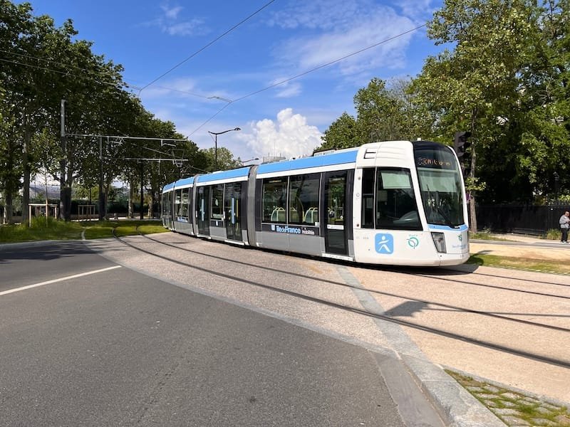 ile de France Mobilités tramway