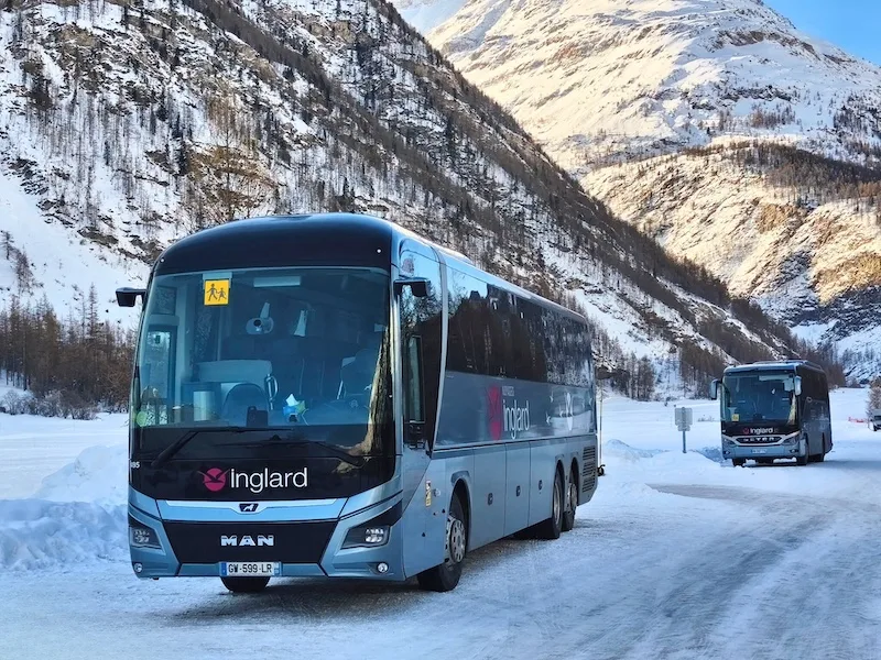 Inglard bus paysage montagneux