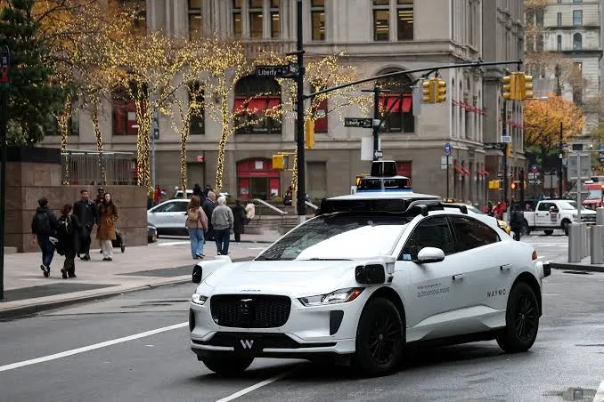 voiture electrique dans une ville